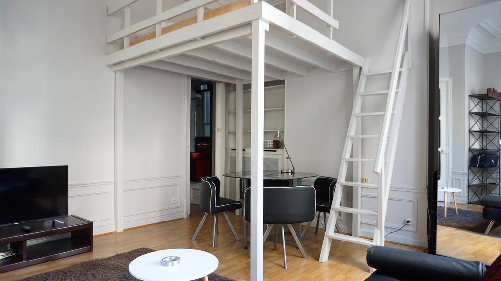 Rue Paul Valery 16 Appartamento Parigi
